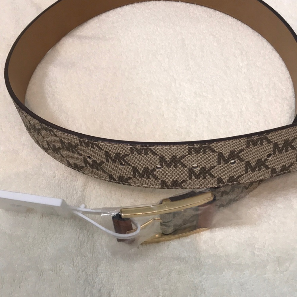 Michael Kors leather belt